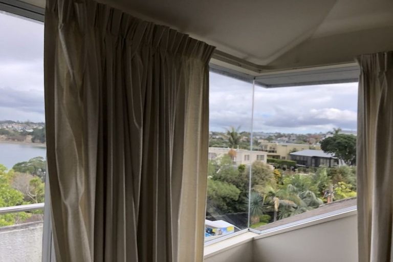 Photo of property in 4 Portal Place, Murrays Bay, Auckland, 0630