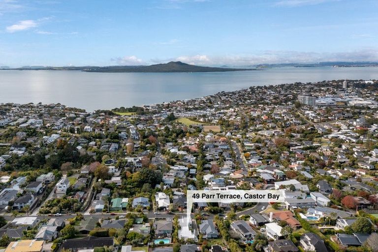 Photo of property in 49 Parr Terrace, Castor Bay, Auckland, 0620