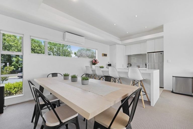 Photo of property in 3/49 Browns Road, Browns Bay, Auckland, 0630