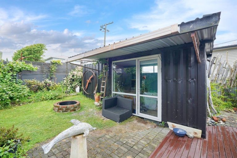 Photo of property in 23 Osborne Street, Riverton/aparima, Riverton, 9822