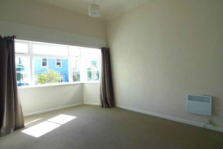 Photo of property in 95 Roxburgh Street, Mount Victoria, Wellington, 6011