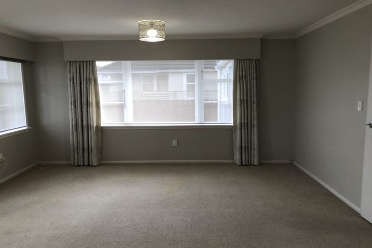 Photo of property in 77a Wai-iti Crescent, Woburn, Lower Hutt, 5010