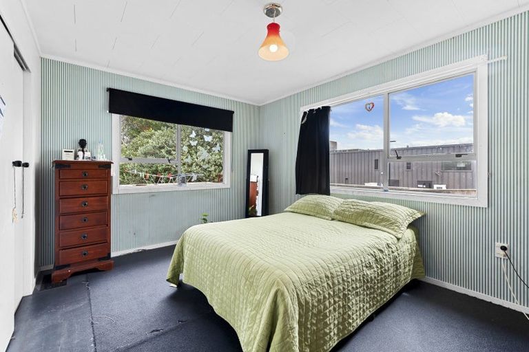 Photo of property in 31 David Street, Westown, New Plymouth, 4310