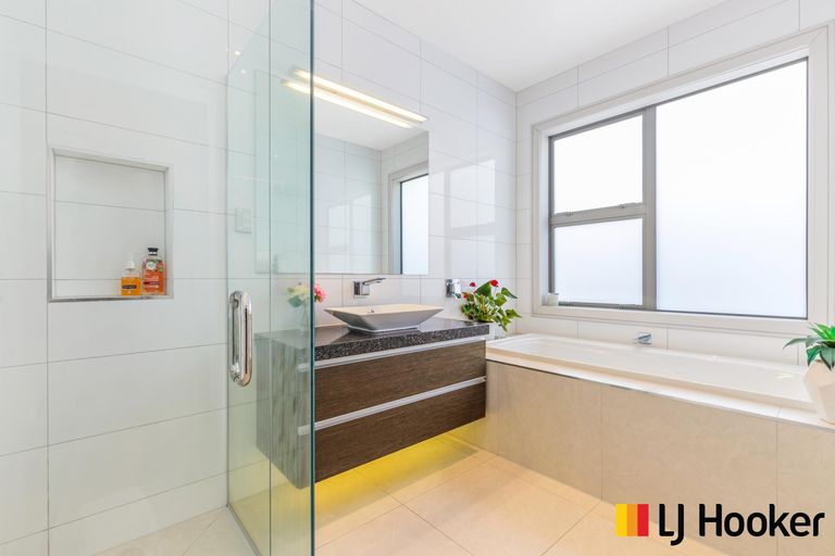 Photo of property in 8 Searle Drive, Patumahoe, Pukekohe, 2679