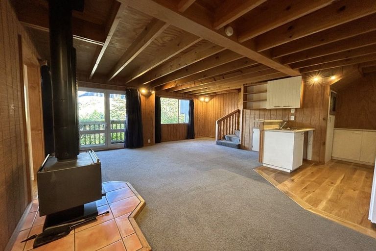 Photo of property in 30a Mackinnon Terrace, Sunshine Bay, Queenstown, 9300