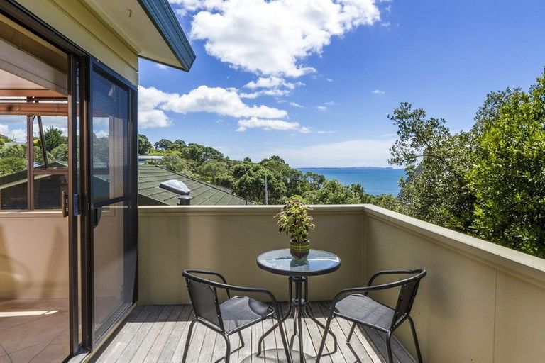 Photo of property in 1/59 Churchill Road, Murrays Bay, Auckland, 0630