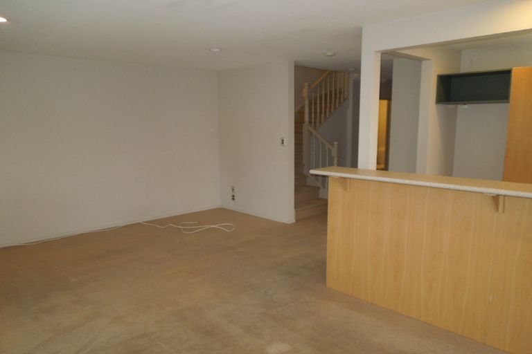 Photo of property in 11/103 Swanson Road, Henderson, Auckland, 0610