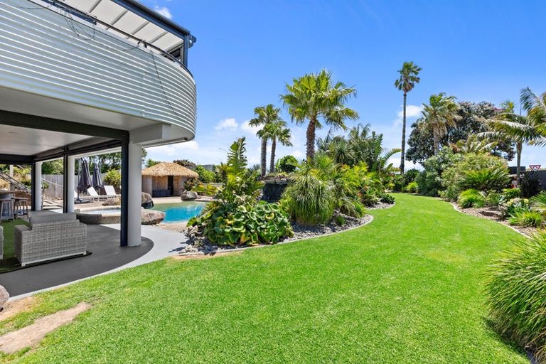 Photo of property in 4a Sandhurst Drive, Papamoa Beach, Papamoa, 3118