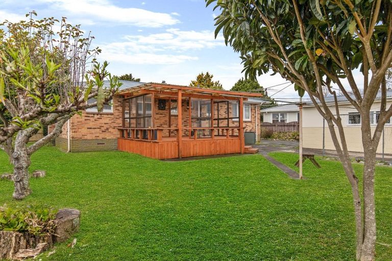 Photo of property in 4 Viola Place, Papakura, 2110