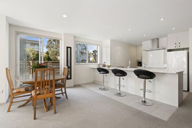 Photo of property in 28a Inverness Road, Browns Bay, Auckland, 0630