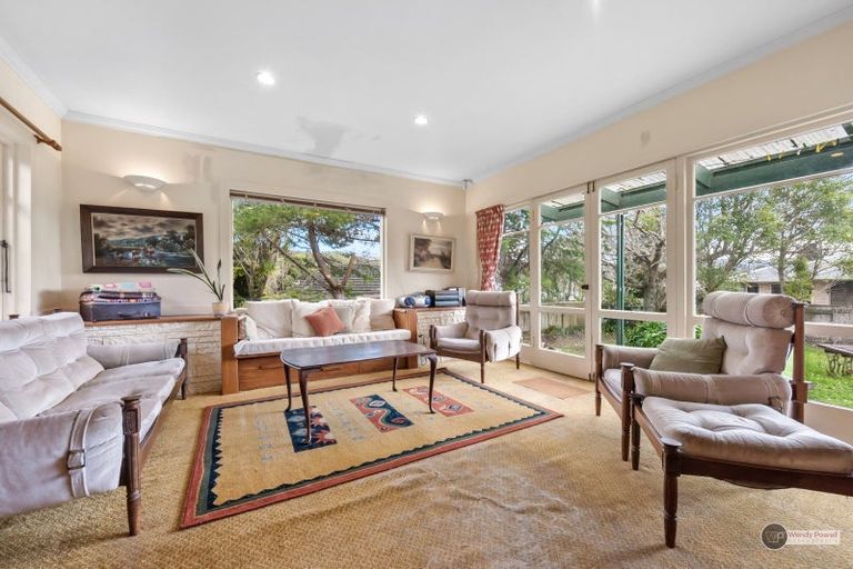 Photo of property in 11 Manuka Street, Stokes Valley, Lower Hutt, 5019