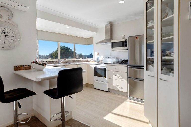 Photo of property in 16 Tamworth Place, Gate Pa, Tauranga, 3112