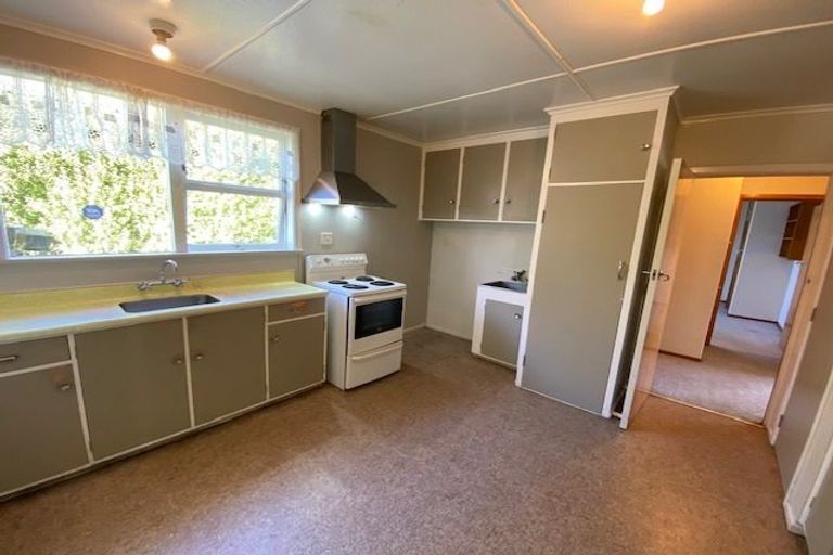 Photo of property in 2/502 Saint Aubyn, Hastings, 4122