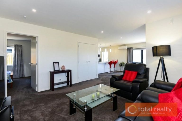 Photo of property in 12 Meyer Crescent, Halswell, Christchurch, 8025