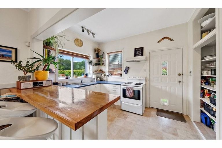 Photo of property in 50 Domain Terrace, Spreydon, Christchurch, 8024