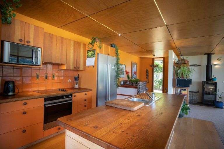 Photo of property in 4 Awaroa Lane, Sumner, Christchurch, 8081