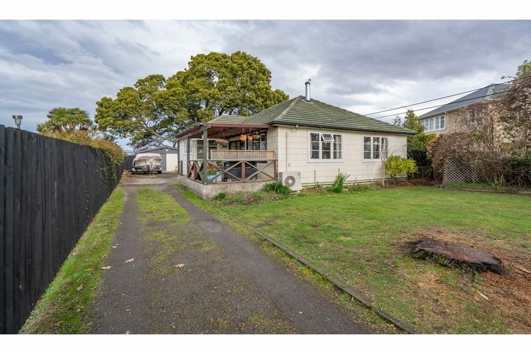 Photo of property in 17 Riselaw Street, Mairehau, Christchurch, 8013