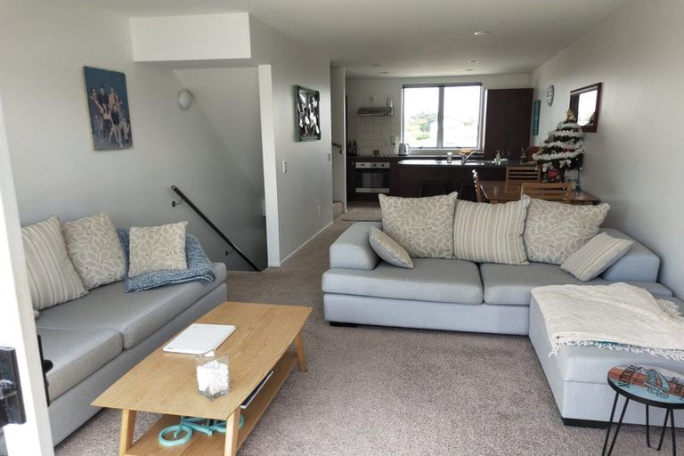 Photo of property in 9/3 Riverside Road, Orewa, 0931