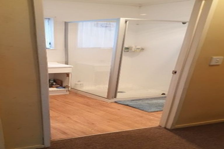 Photo of property in 2/43 Station Road, Takanini, 2112