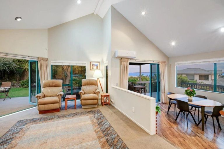 Photo of property in 12 Ascot Way, Orewa, 0931
