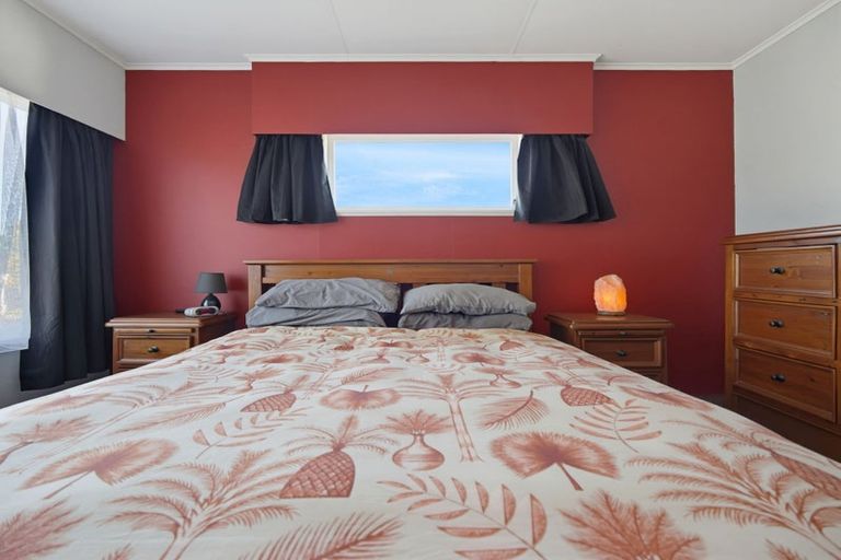 Photo of property in 1 Joanna Place, Deanwell, Hamilton, 3206