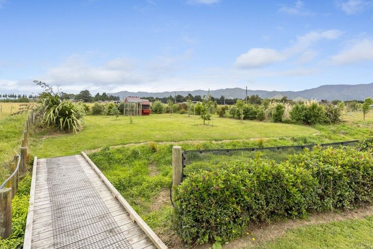Photo of property in 921 Top Grass Road, Dannevirke, 4972