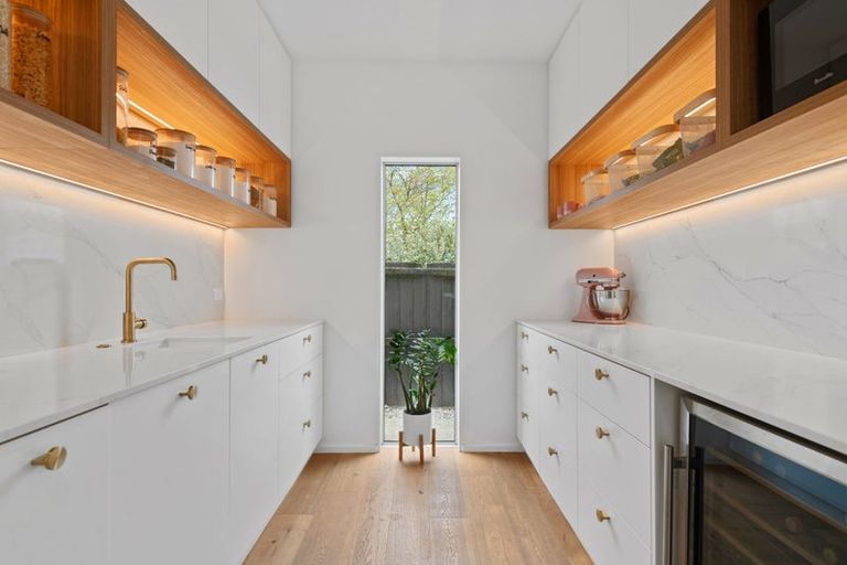 Photo of property in 67 Wairakei Road, Bryndwr, Christchurch, 8052