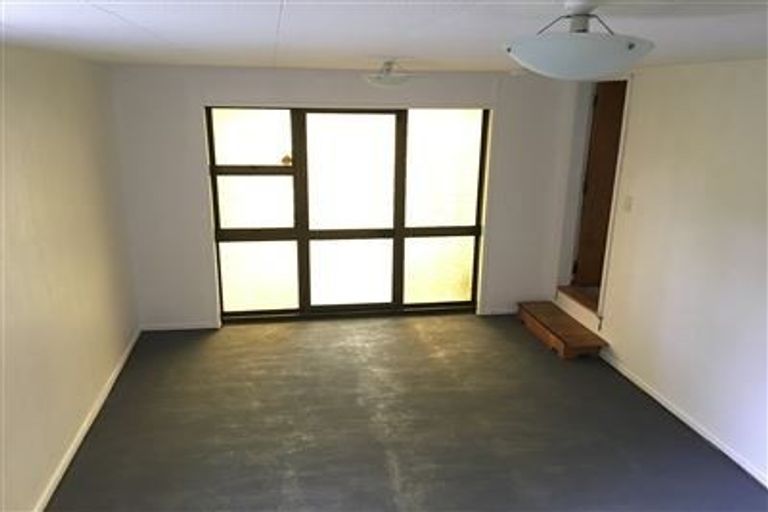 Photo of property in 3 Bonito Place, Bayview, Auckland, 0629