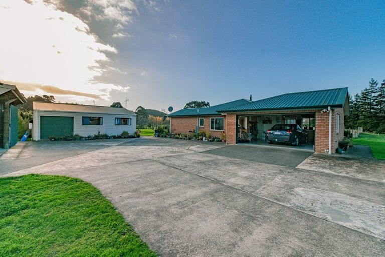 Photo of property in 28 West Road, Mangatainoka, Pahiatua, 4982