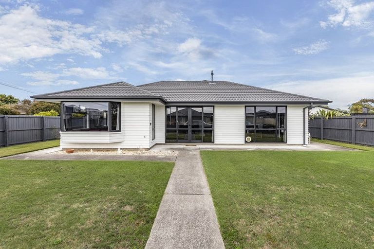 Photo of property in 16 Sandy Avenue, New Brighton, Christchurch, 8083