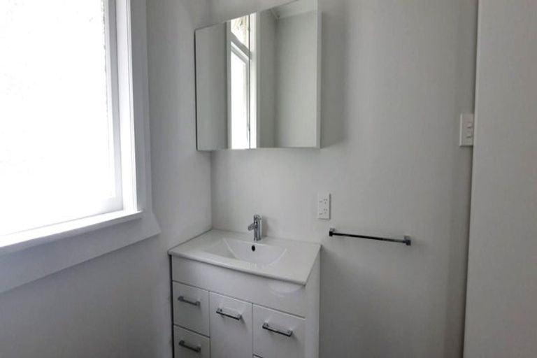 Photo of property in 4 Rotherham Terrace, Miramar, Wellington, 6022