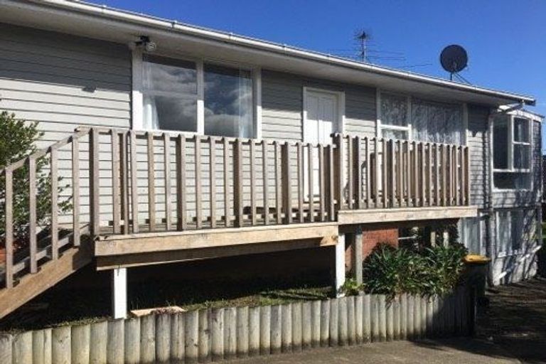 Photo of property in 1/34 Orams Road, Hillpark, Auckland, 2102