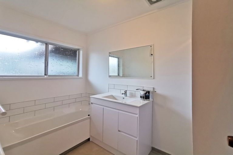 Photo of property in 1/16 Willoughby Avenue, Howick, Auckland, 2014