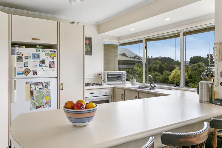 Photo of property in 73 Birch Street, Hilltop, Taupo, 3330