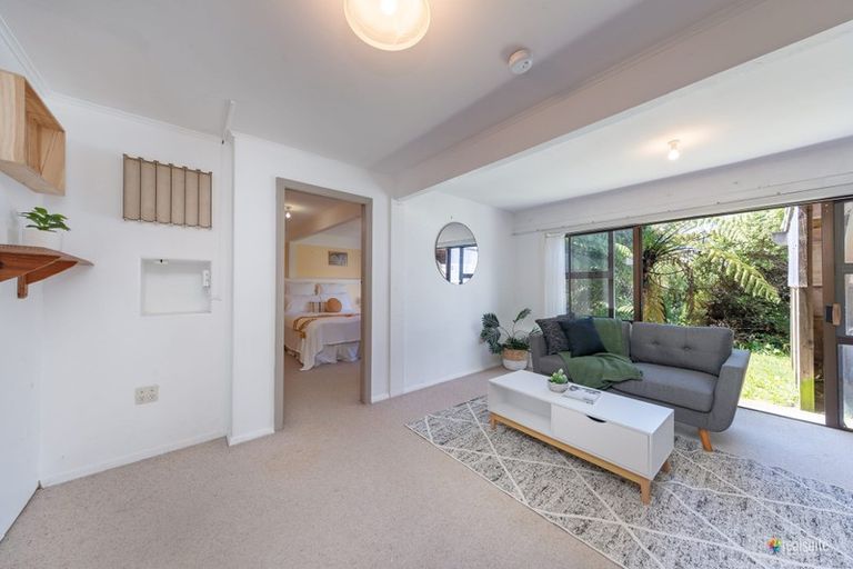 Photo of property in 11a Hillary Street, Tawa, Wellington, 5028