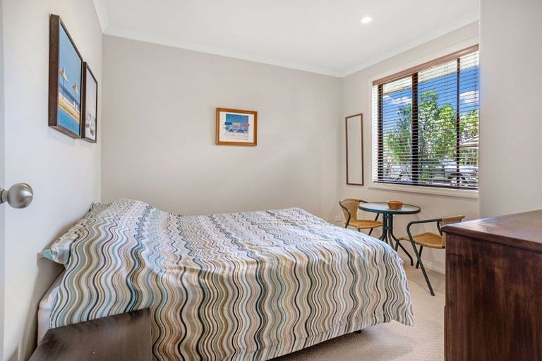 Photo of property in 10 Ringwood Place, Whitianga, 3510