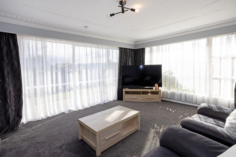 Photo of property in 5 Bullar Street, Grasmere, Invercargill, 9810