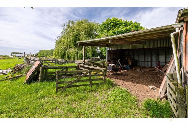 Photo of property in 124 Maytown Road, Waimate, 7978