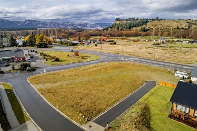 Photo of property in 2 Hebbard Court, Albert Town, Wanaka, 9305