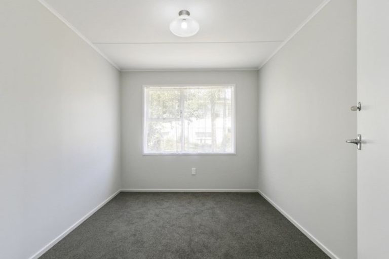 Photo of property in 31 Holland Street, Wainuiomata, Lower Hutt, 5014