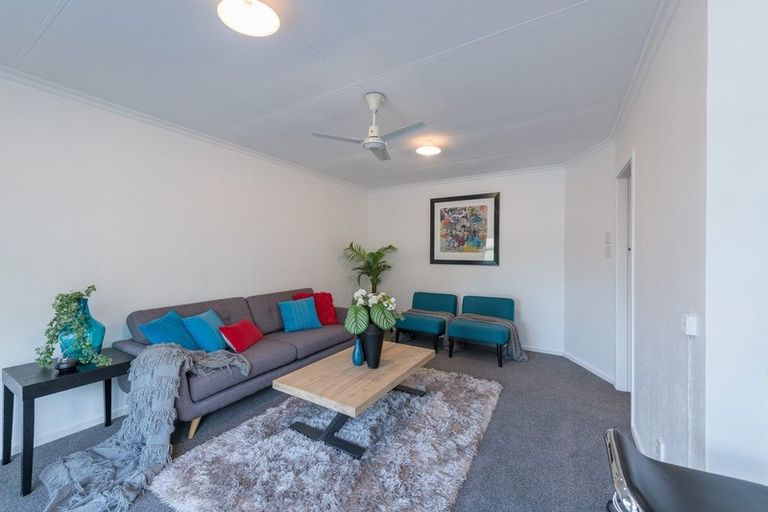 Photo of property in 2/186 Tahunanui Drive, Tahunanui, Nelson, 7011