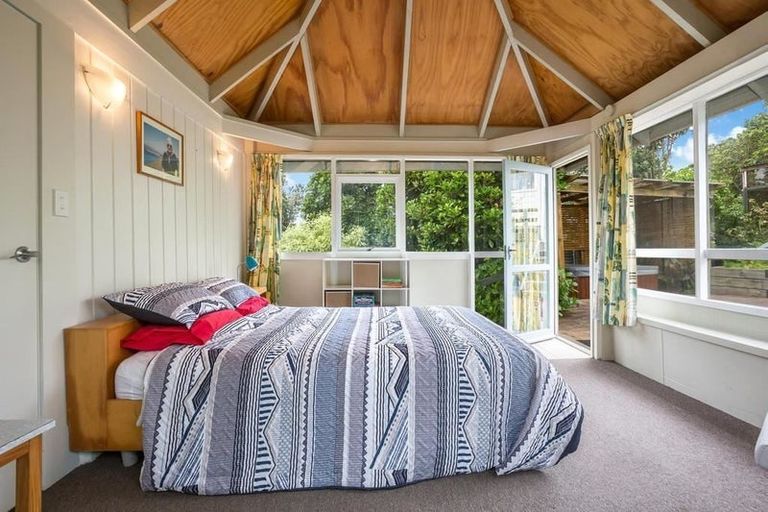 Photo of property in 113 Seaview Road, Paraparaumu Beach, Paraparaumu, 5032