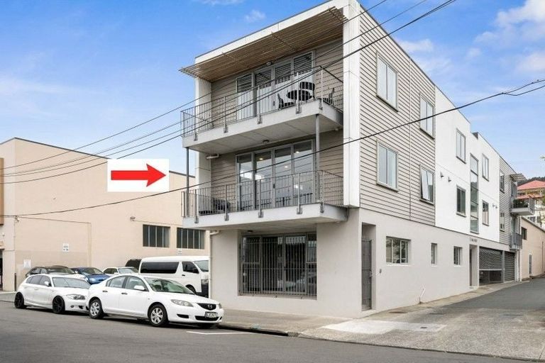 Photo of property in 17b Hania Street, Mount Victoria, Wellington, 6011