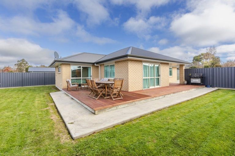 Photo of property in 17 Bell Street, Otane, 4202