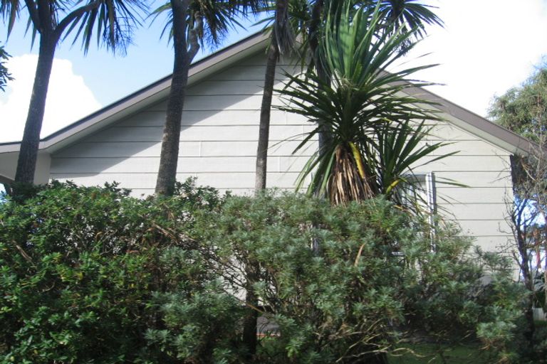 Photo of property in 5 Nebraska Way, Brooklyn, Wellington, 6021