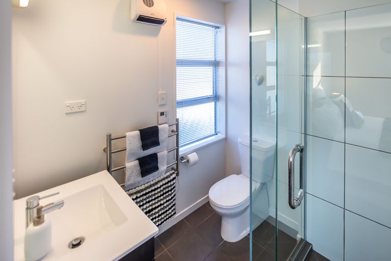 Photo of property in 535 Barbadoes Street, Edgeware, Christchurch, 8013