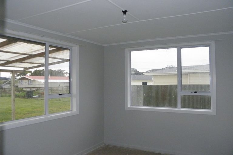 Photo of property in 6 Carlyle Street, Tuatapere, 9620