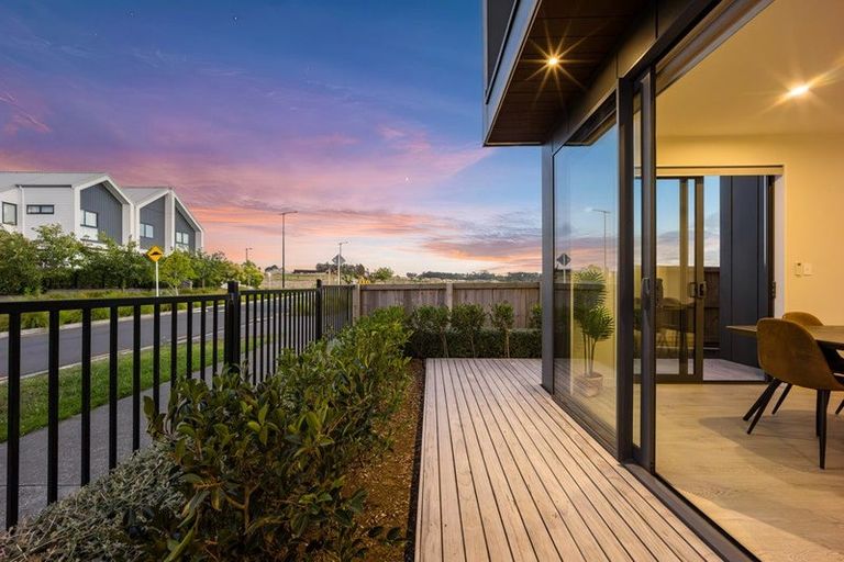 Photo of property in 82 Tarapuka Road, Westgate, Auckland, 0814
