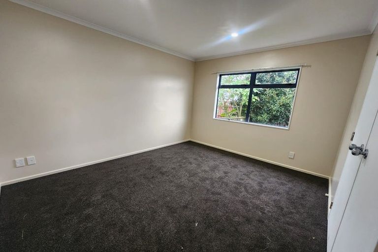 Photo of property in 61 Alabaster Drive, Papatoetoe, Auckland, 2025