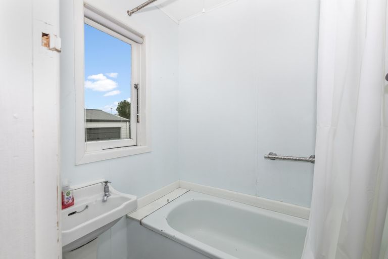 Photo of property in 1 Snell Street, Morrinsville, 3300